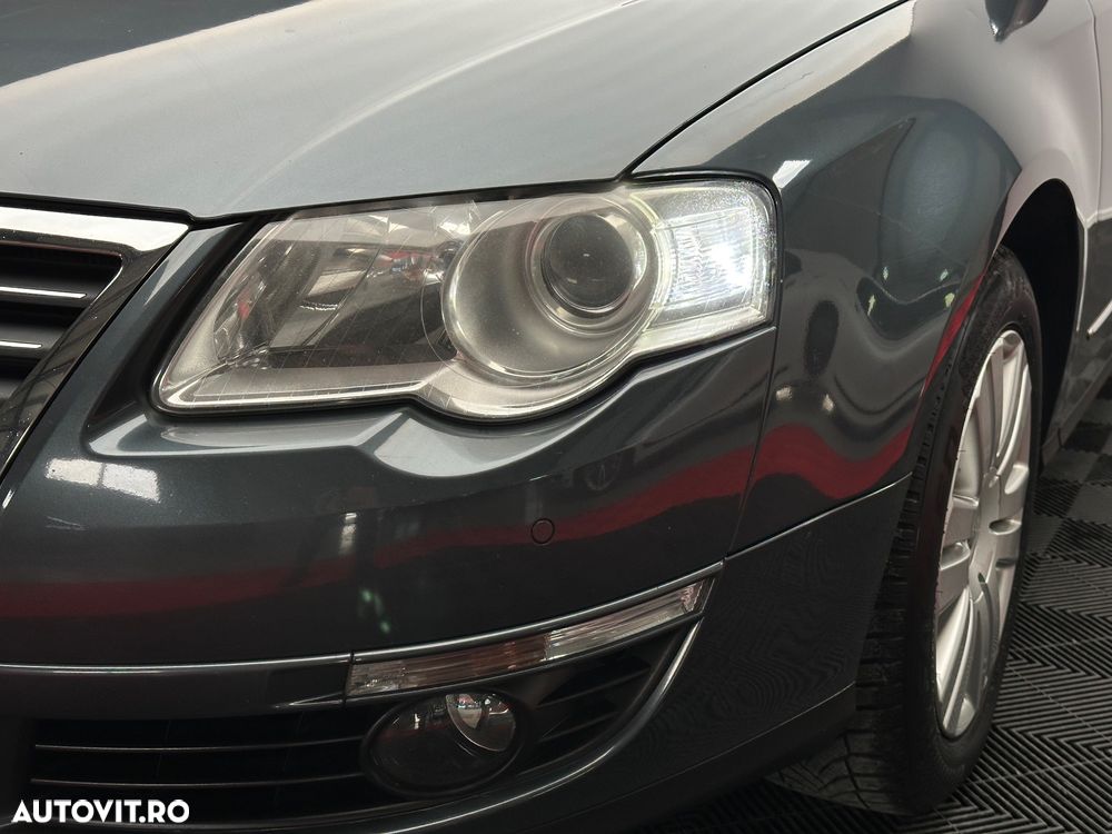 Volkswagen Passat 2.0 TDI Highline - 37