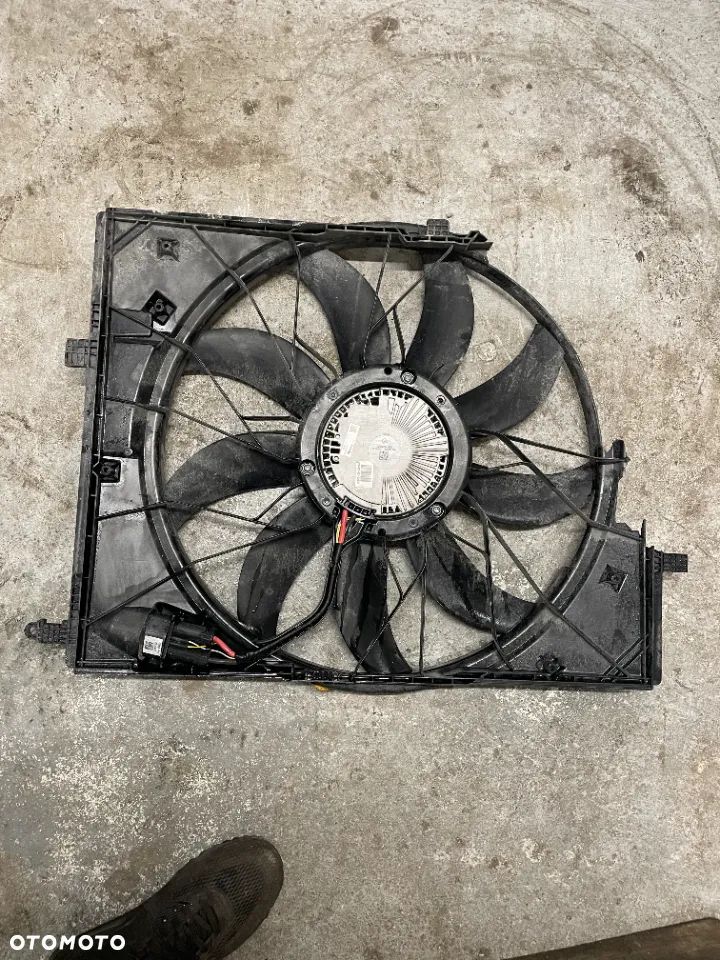 WENTYLATOR CHLODNICY MERCEDES GLC C-KLASA 205 A 099 906 90 00 C-81 - 1