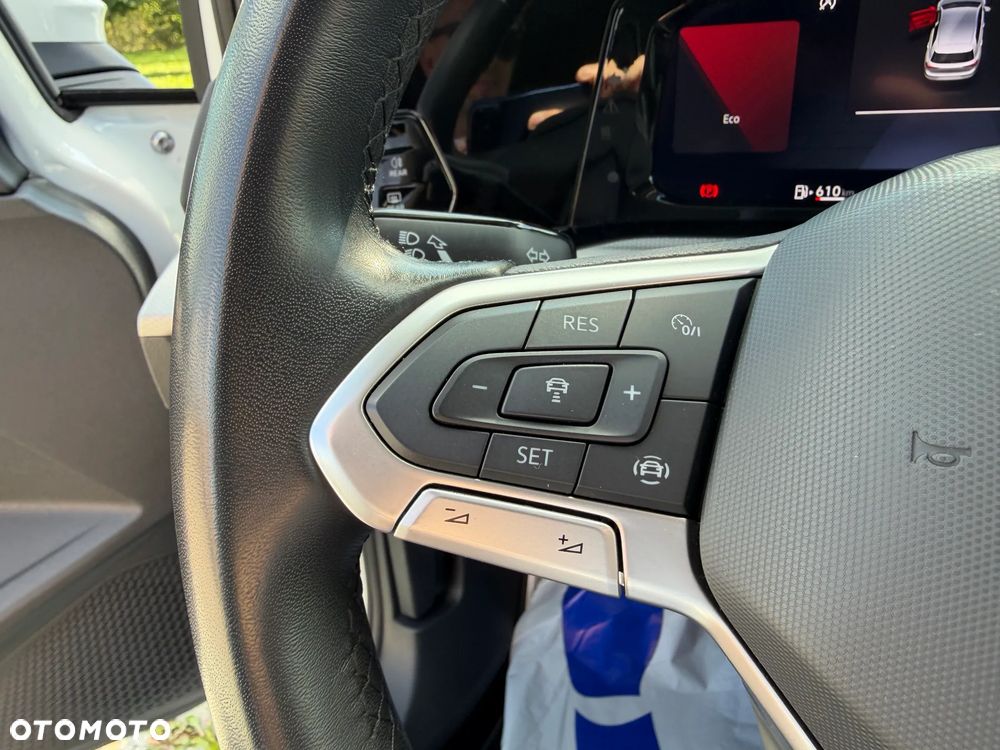Volkswagen Golf - 32