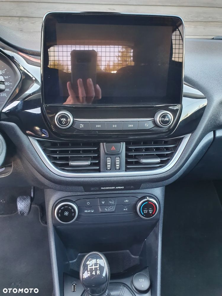 Ford Fiesta - 26