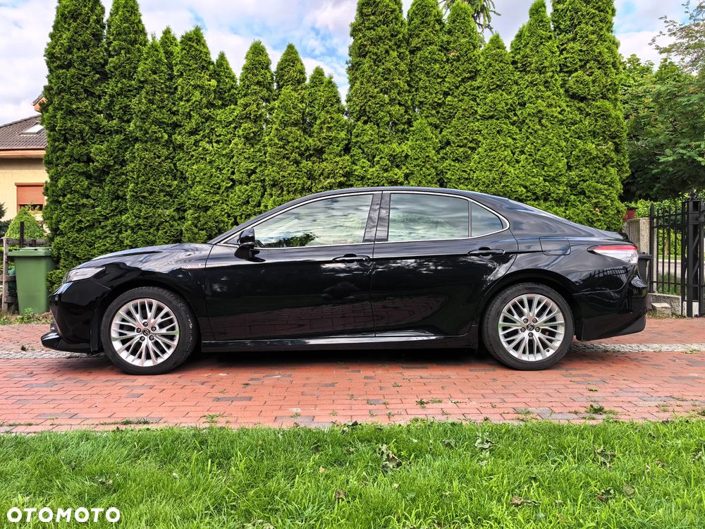 Toyota Camry 2.5 Hybrid Executive CVT