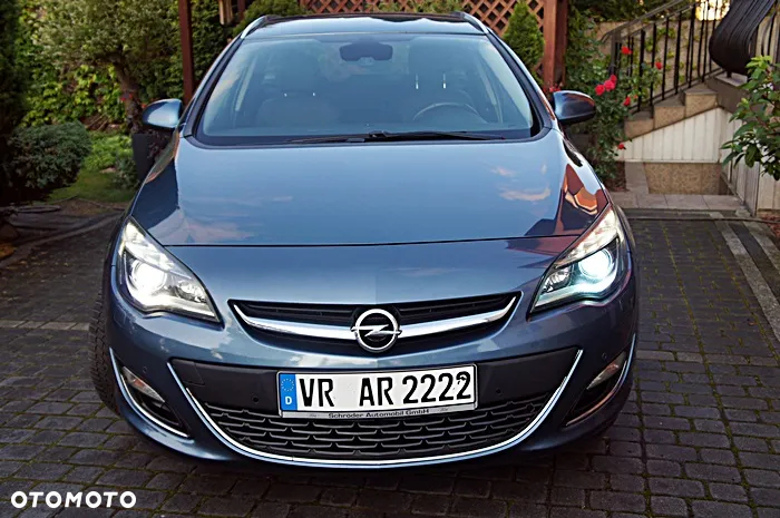 Opel Astra 2.0 CDTI Exklusiv - 2
