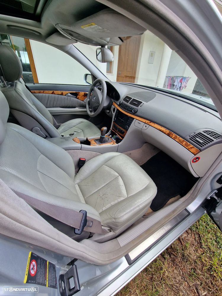 Mercedes-Benz E 220 CDi Elegance - 4
