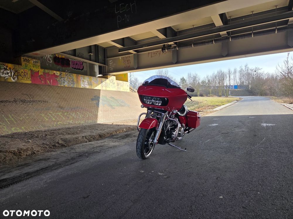 Harley-Davidson Touring Road Glide - 3