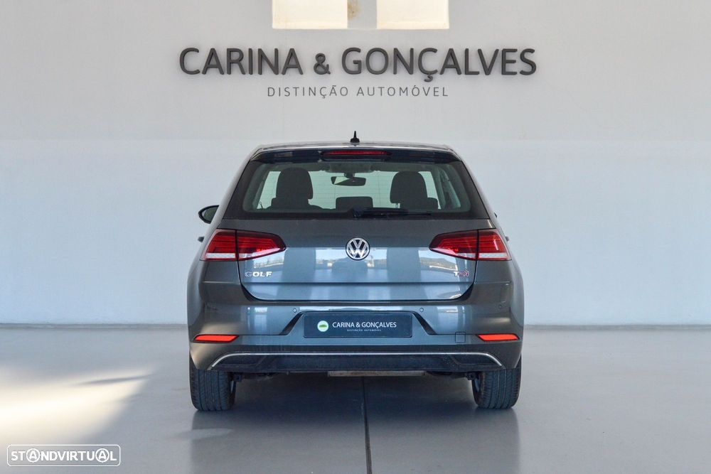 VW Golf 1.6 TDI Confortline - 16