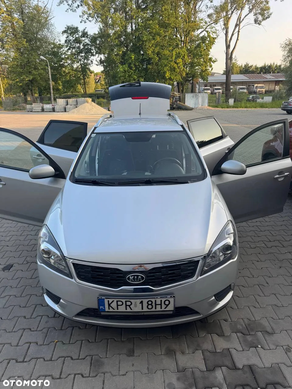 Kia Ceed - 8