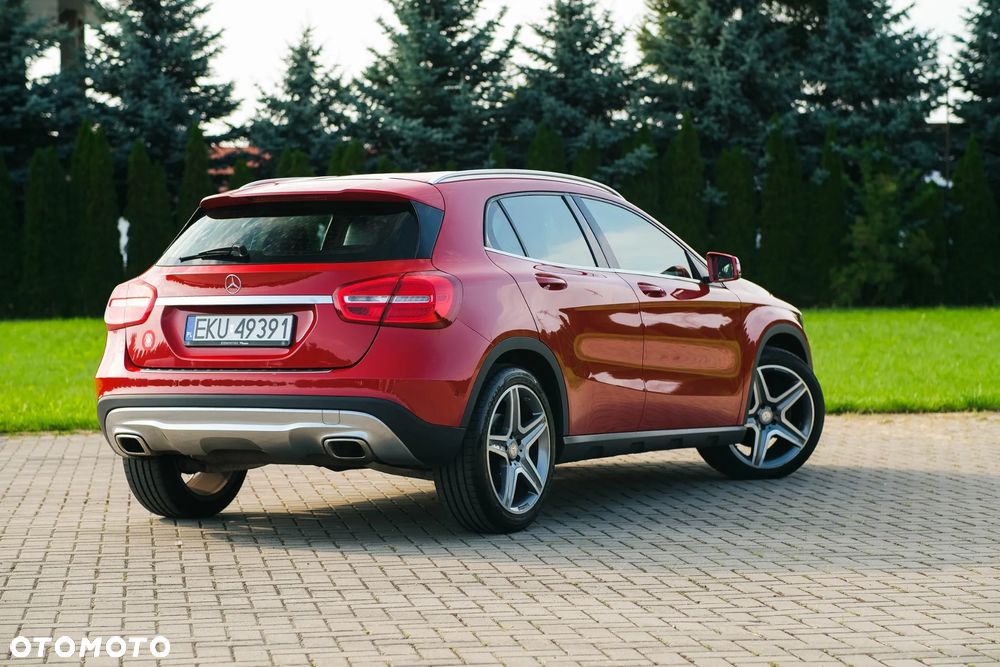Mercedes-Benz GLA 200 7G-DCT Urban - 8