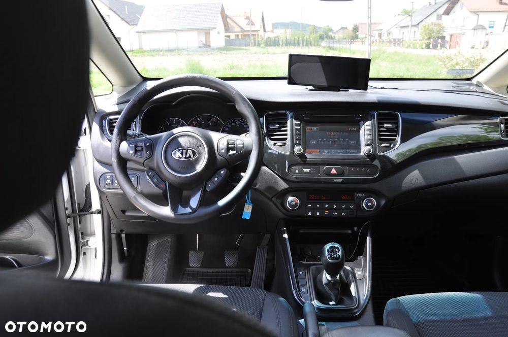 Kia Carens 1.6 GDI L - 20