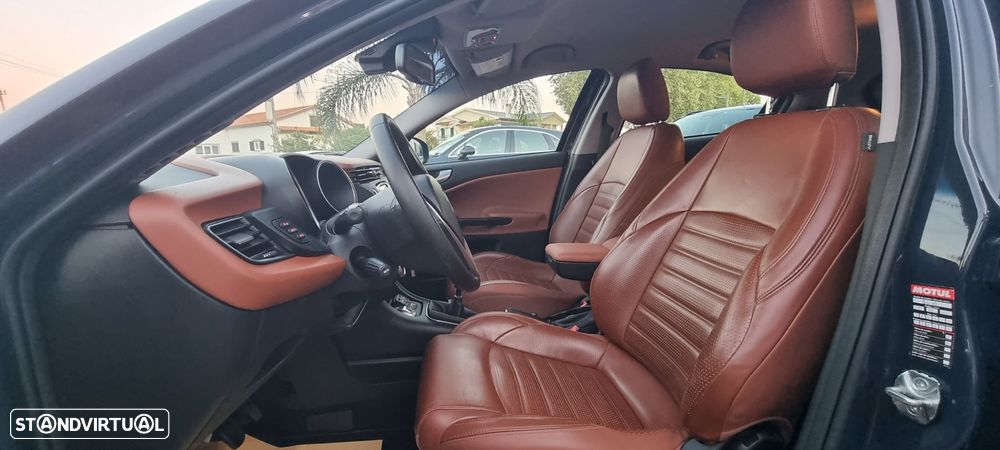 Alfa Romeo Giulietta 1.6 JTDm Sprint Speciale J18 - 33