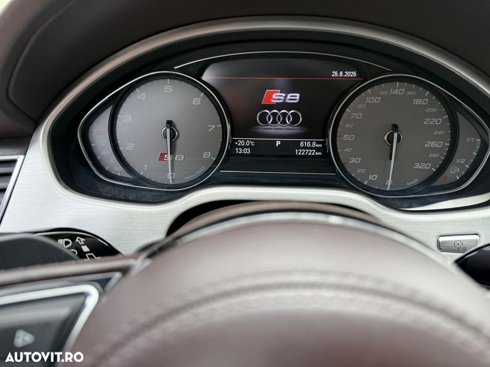 Audi S8 Standard - 11