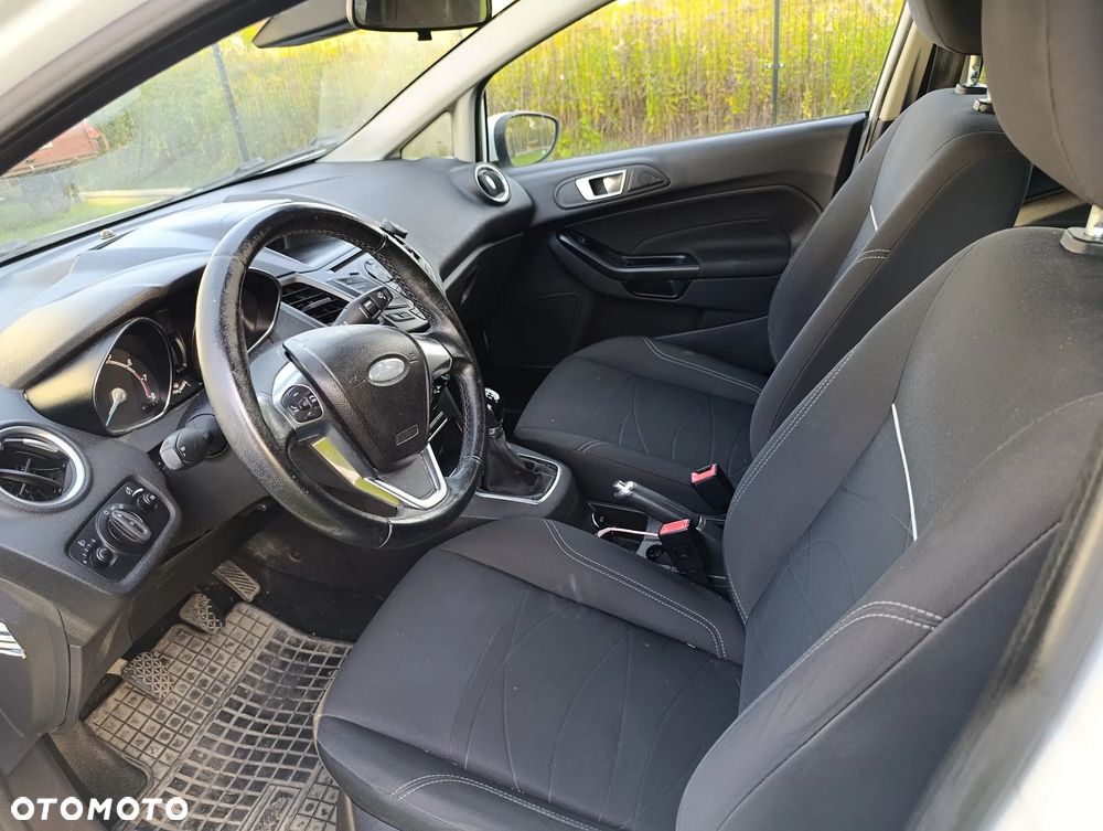 Ford Fiesta - 8