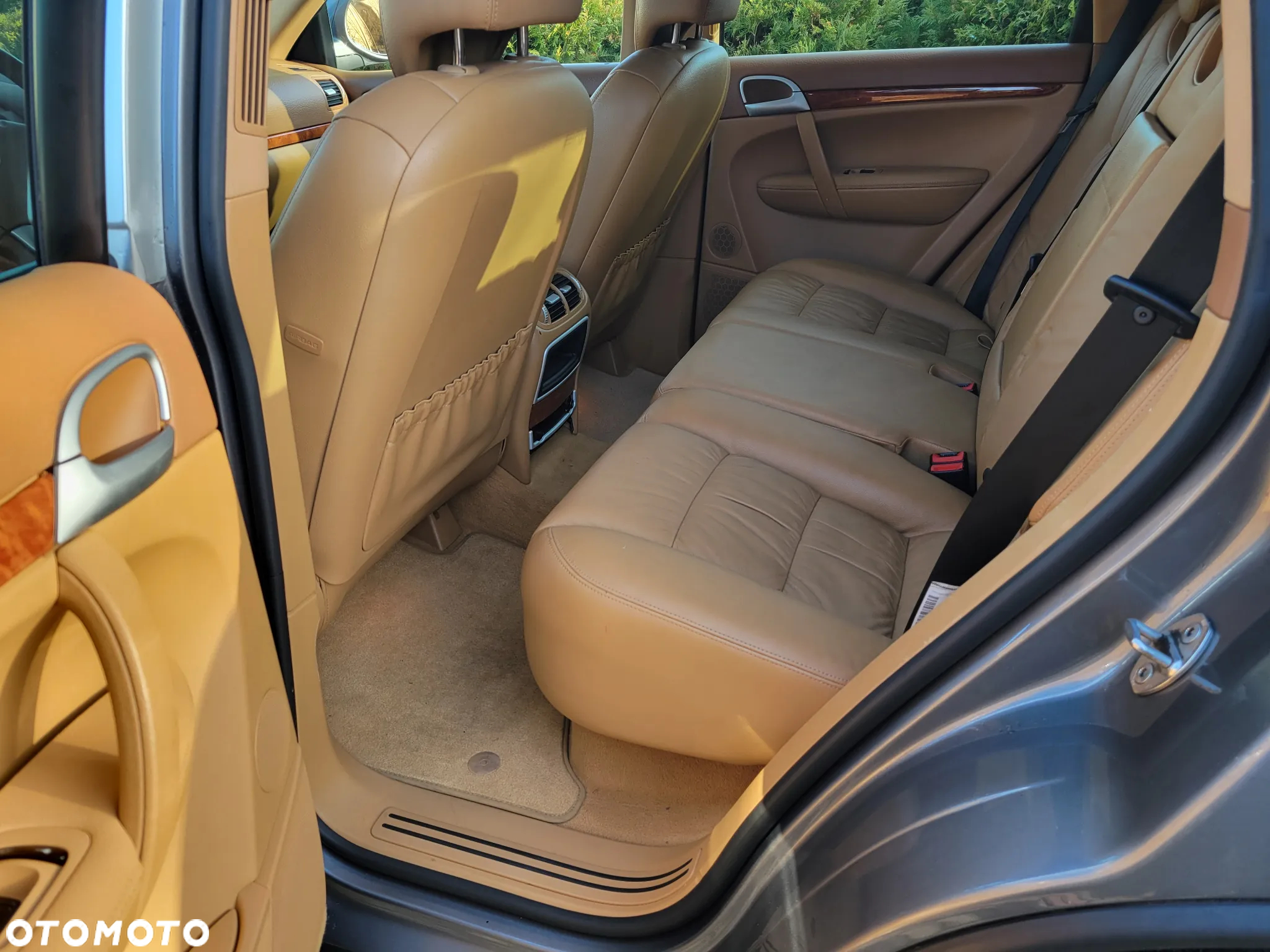 Porsche Cayenne Tiptronic S - 8