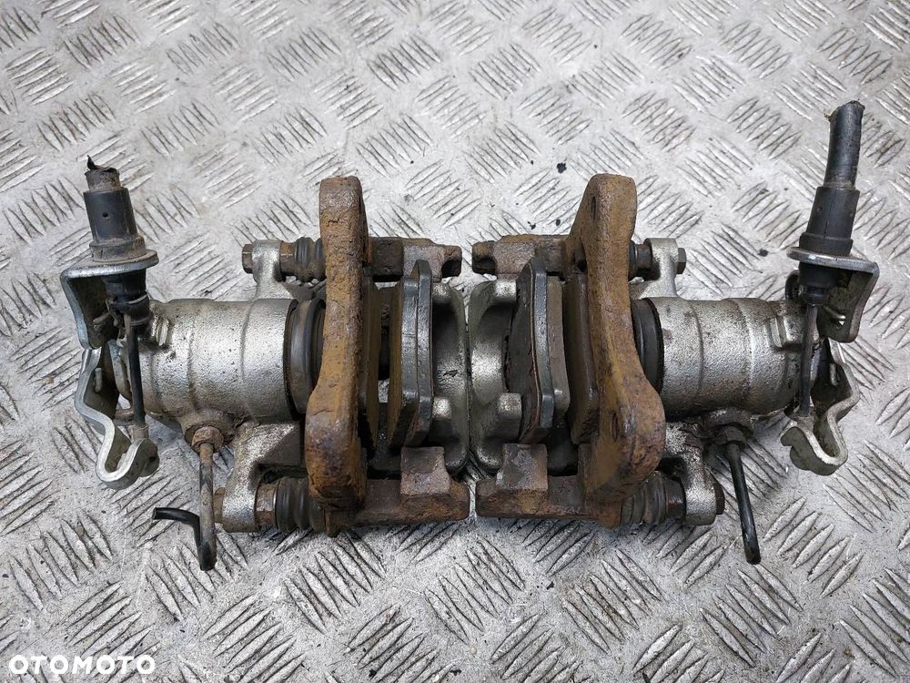 TARCZE HAMULCOWE TYŁ + ZACISKI PEUGEOT 807 I 2.2 HDI - 8