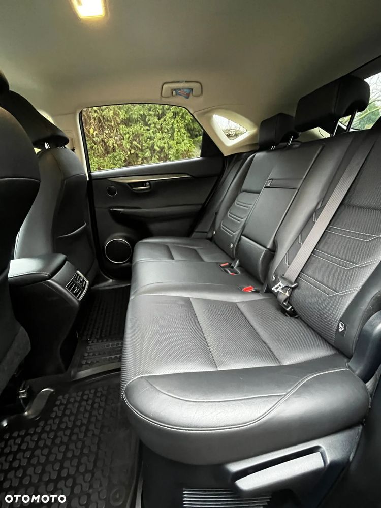 Lexus NX 300h Comfort AWD - 12