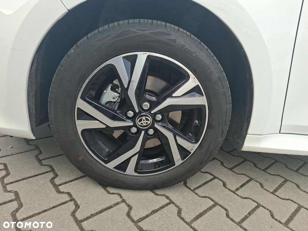 Toyota Yaris Hybrid 1.5 Style - 18