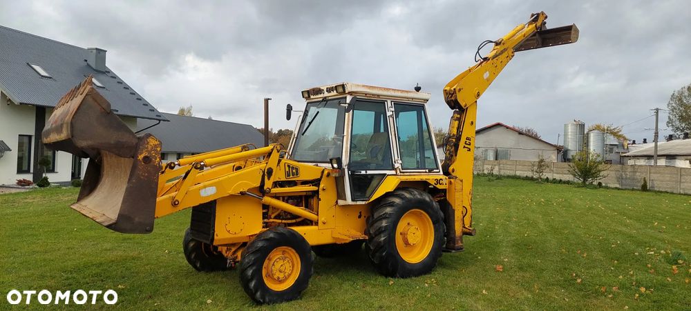 JCB 3CX - 8