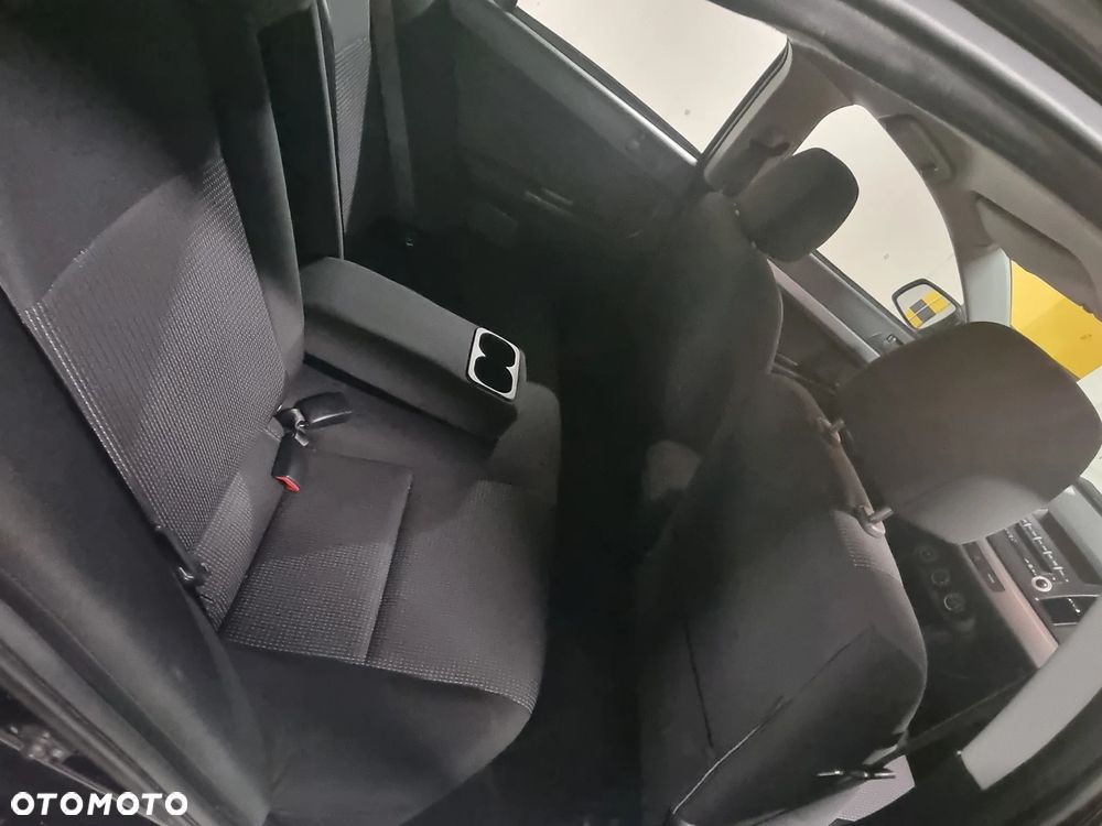 Mitsubishi Lancer 1.6 Inform - 10