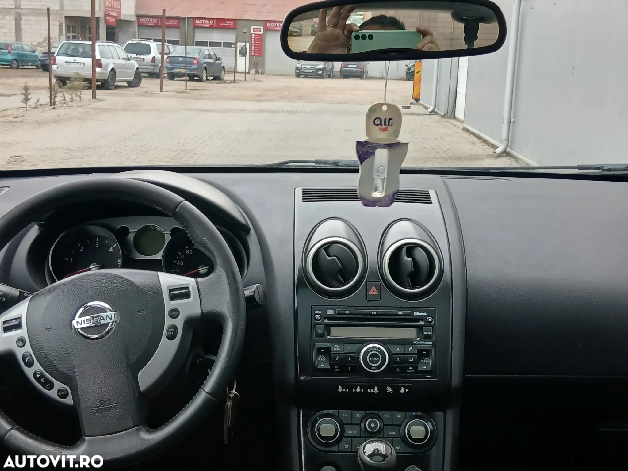 Nissan Qashqai 2.0 DCI 4 x 4 DPF tekna - 8