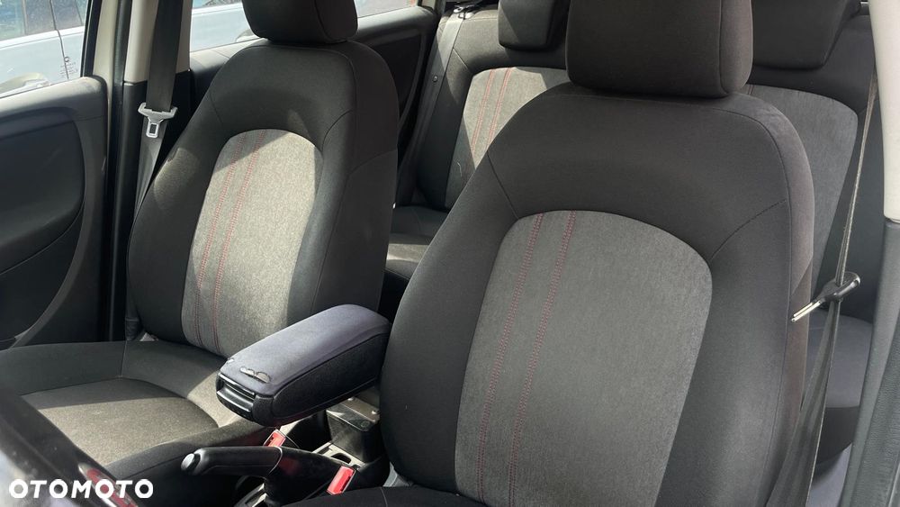 Fiat Punto 1.4 Easy S&S - 6