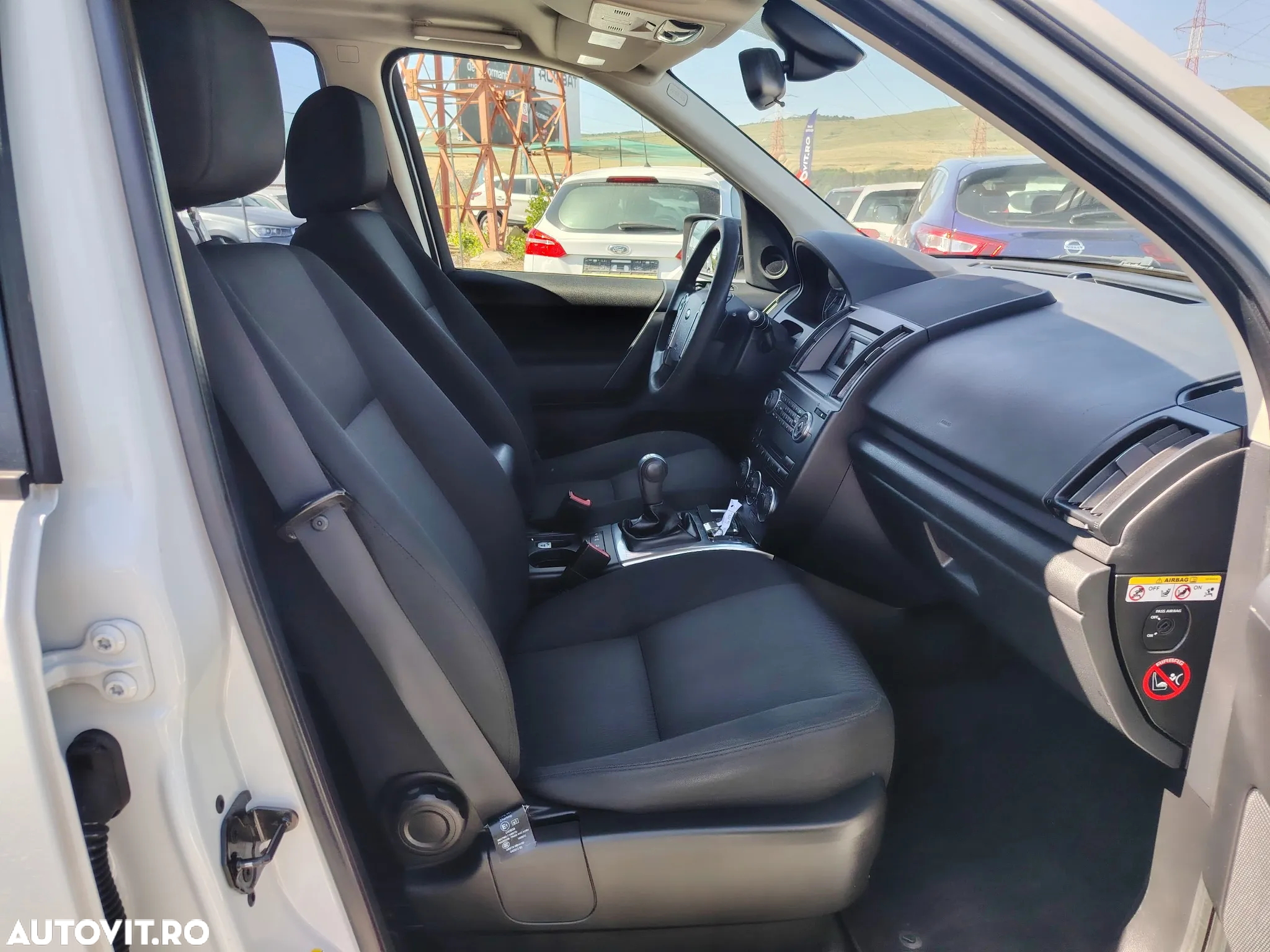 Land Rover Freelander 2 2.2 TD4 S - 10