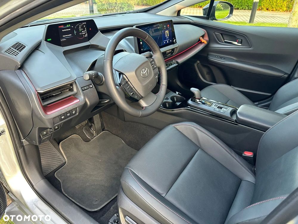 Toyota Prius - 5