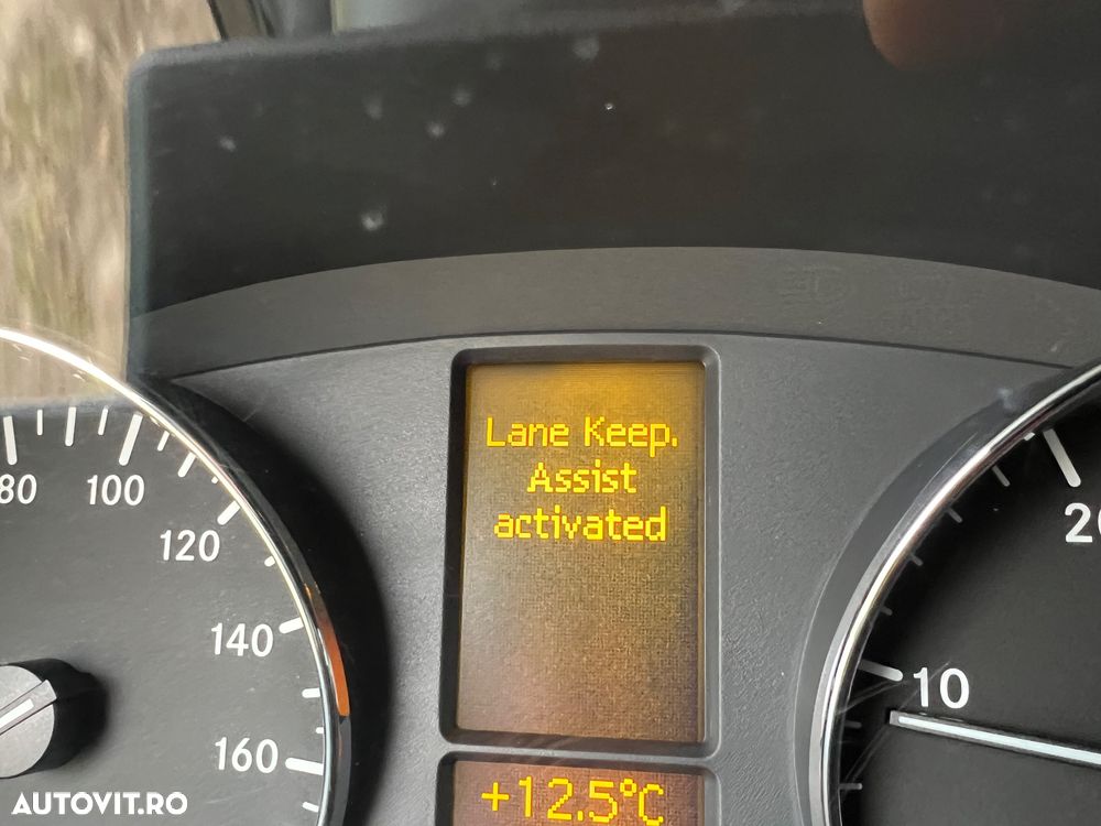 Mercedes-Benz Sprinter - 18