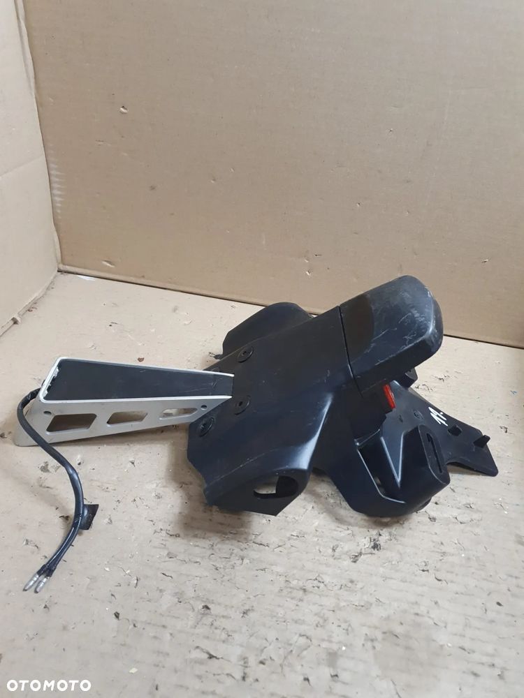 Yamaha YZF-R6 600 RJ11 (2006 - 2007) Mocowanie tablicy - 3
