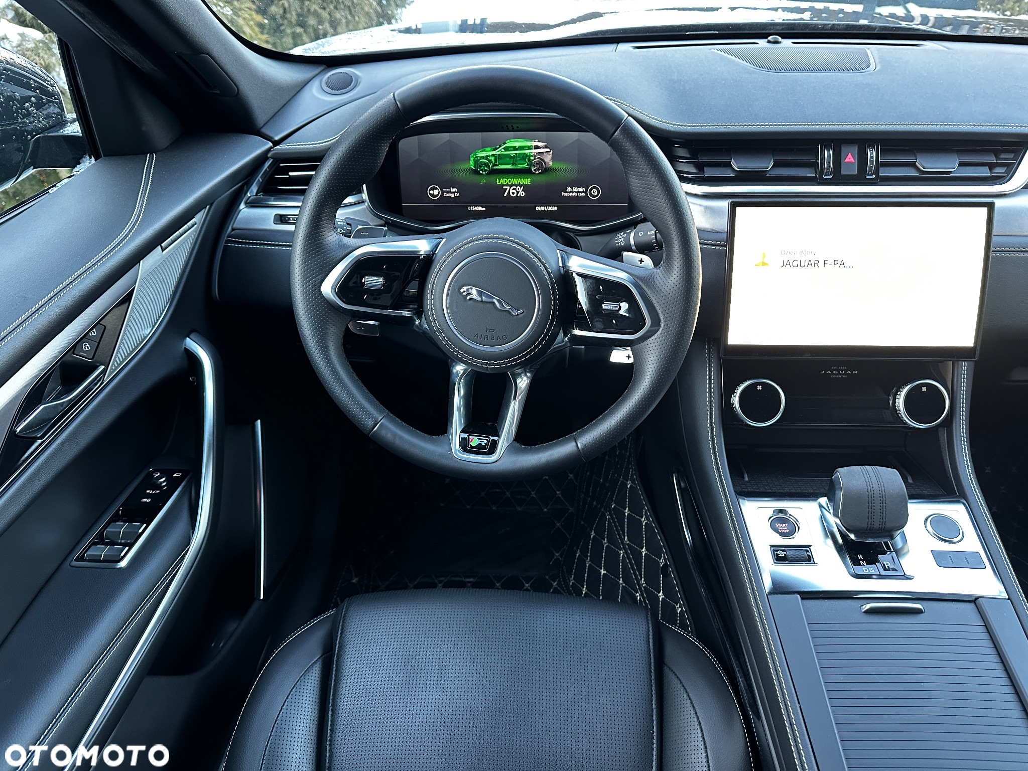 Jaguar F-Pace - 10