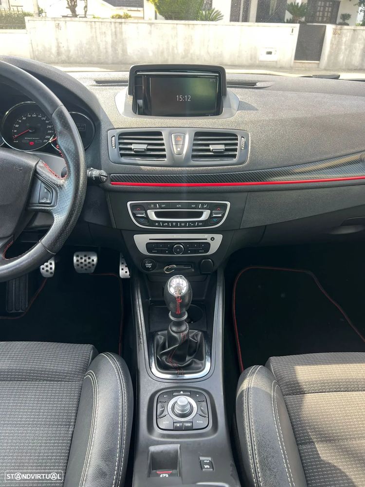 Renault Mégane Sport Tourer 1.5 dCi GT Line SS - 10
