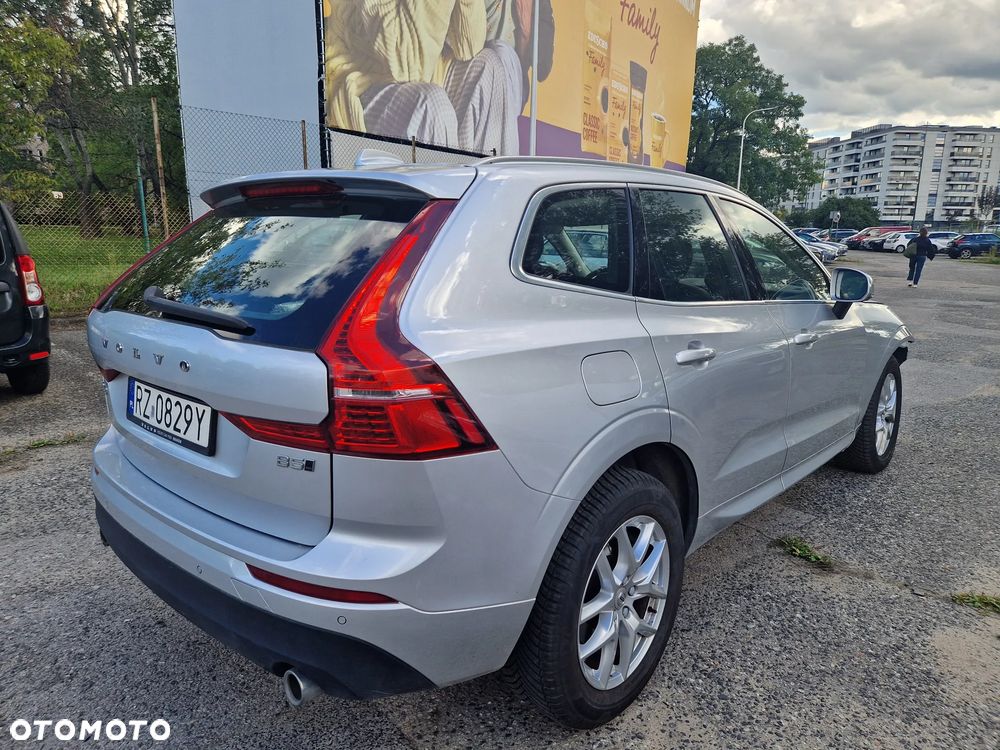 Volvo XC 60 B5 B AWD Momentum Pro - 1