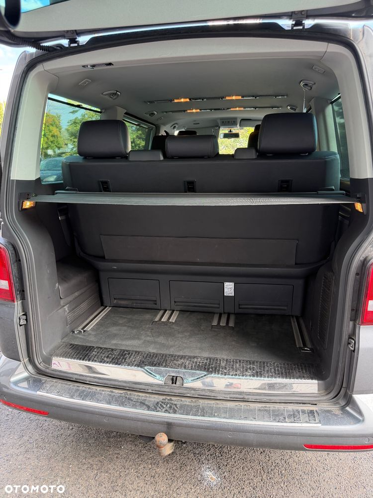 Volkswagen Multivan - 14