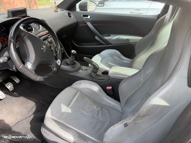 Peugeot RCZ - 3