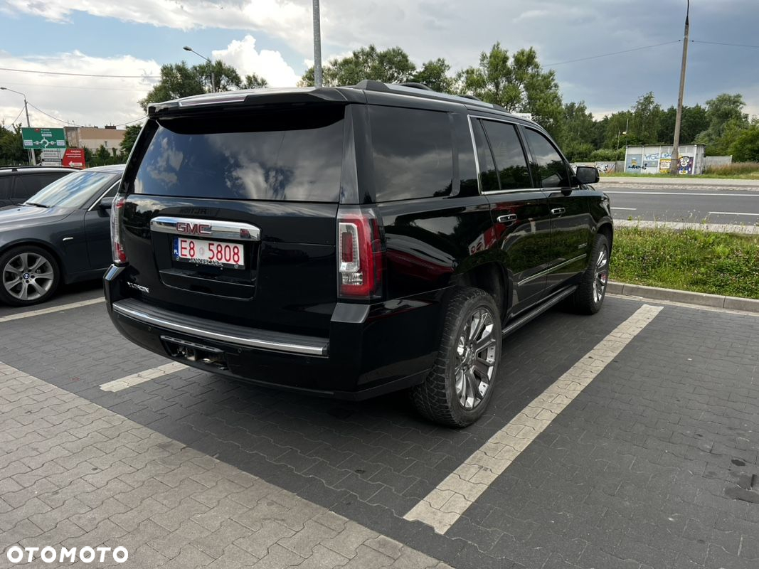 GMC Yukon - 2