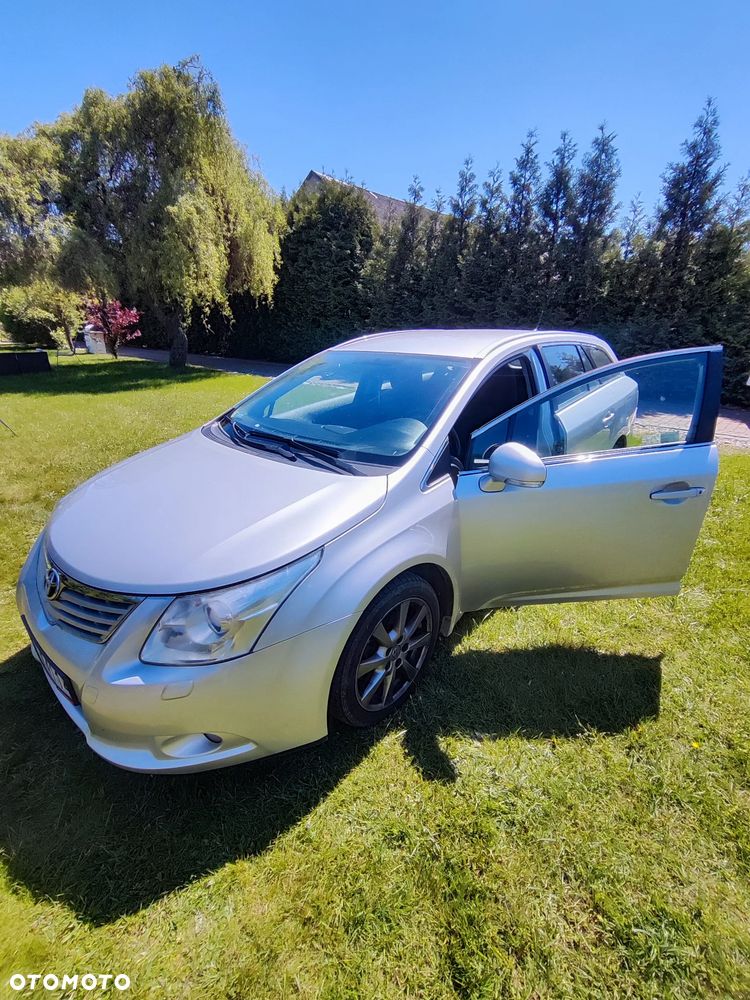 Toyota Avensis 2.0 D-4D 2010 - 2