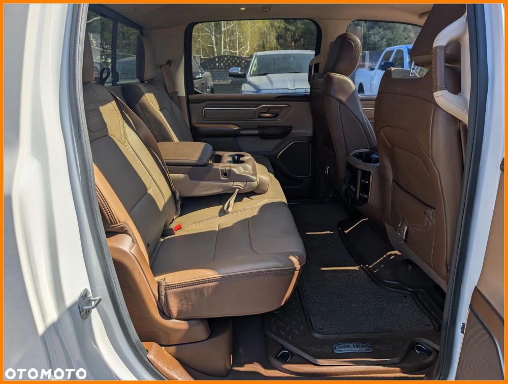 RAM 1500 Crew Cab Longhorn - 24