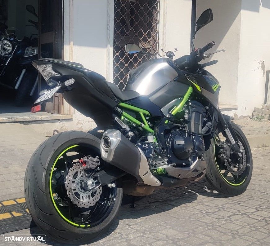 Kawasaki Z 900 - 8