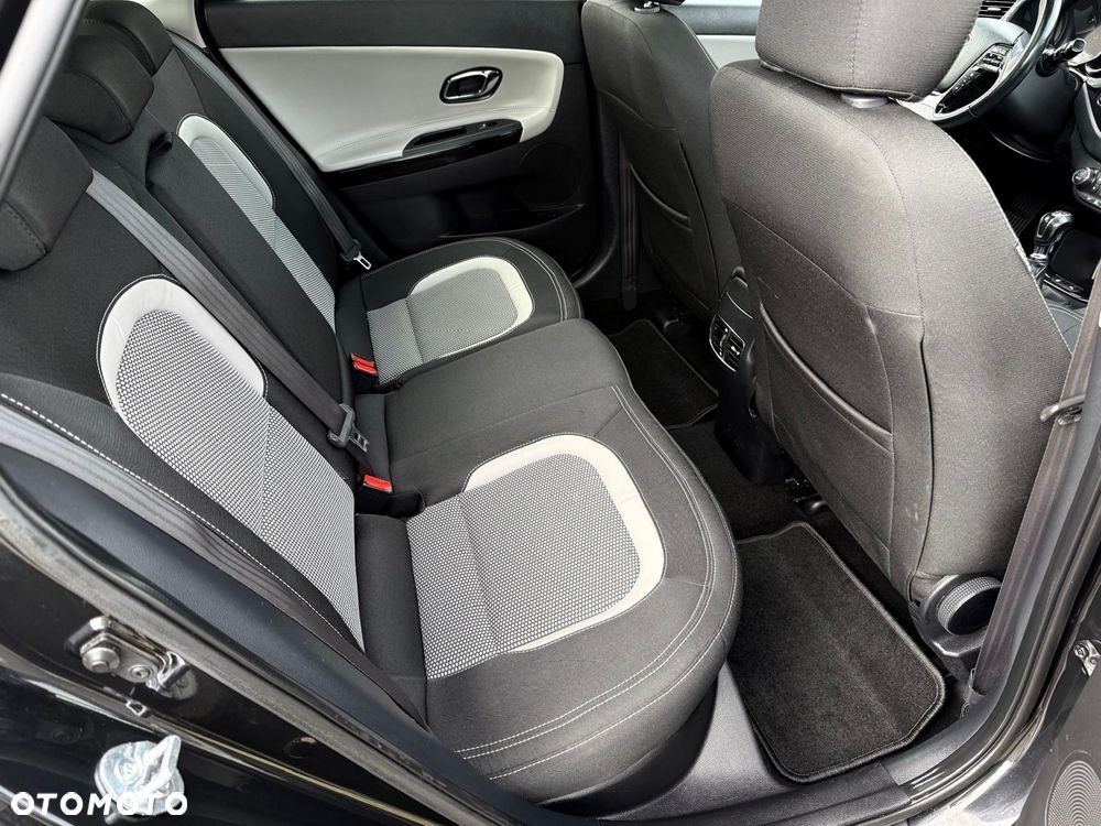 Kia Ceed 1.6 CRDi 128 Platinum Edition - 31