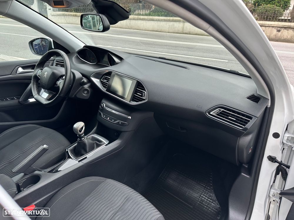 Peugeot 308 SW 1.6 BlueHDi Allure - 37