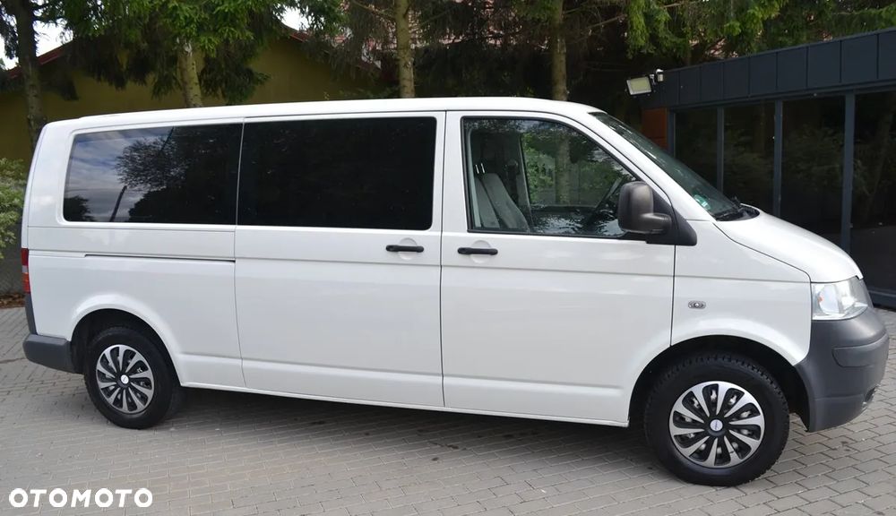 Volkswagen Transporter Caravelle Lang Comfortline - 31