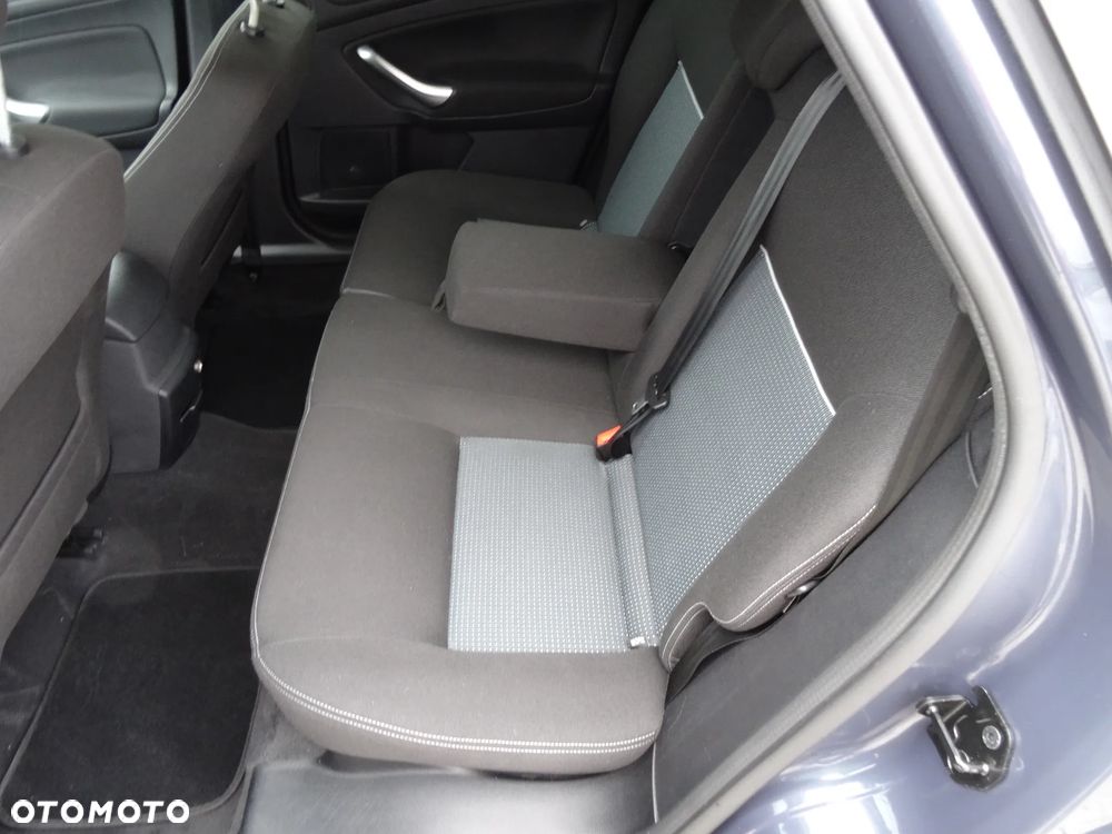 Ford Mondeo 1.6 Eco Boost Start-Stopp Ambiente - 13
