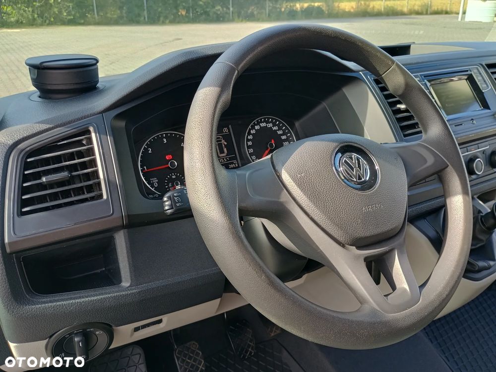 Volkswagen Transporter - 15