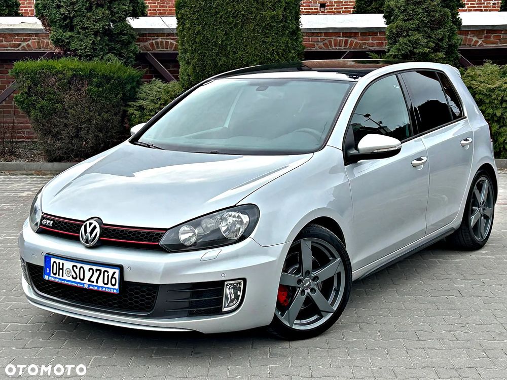 Volkswagen Golf - 2