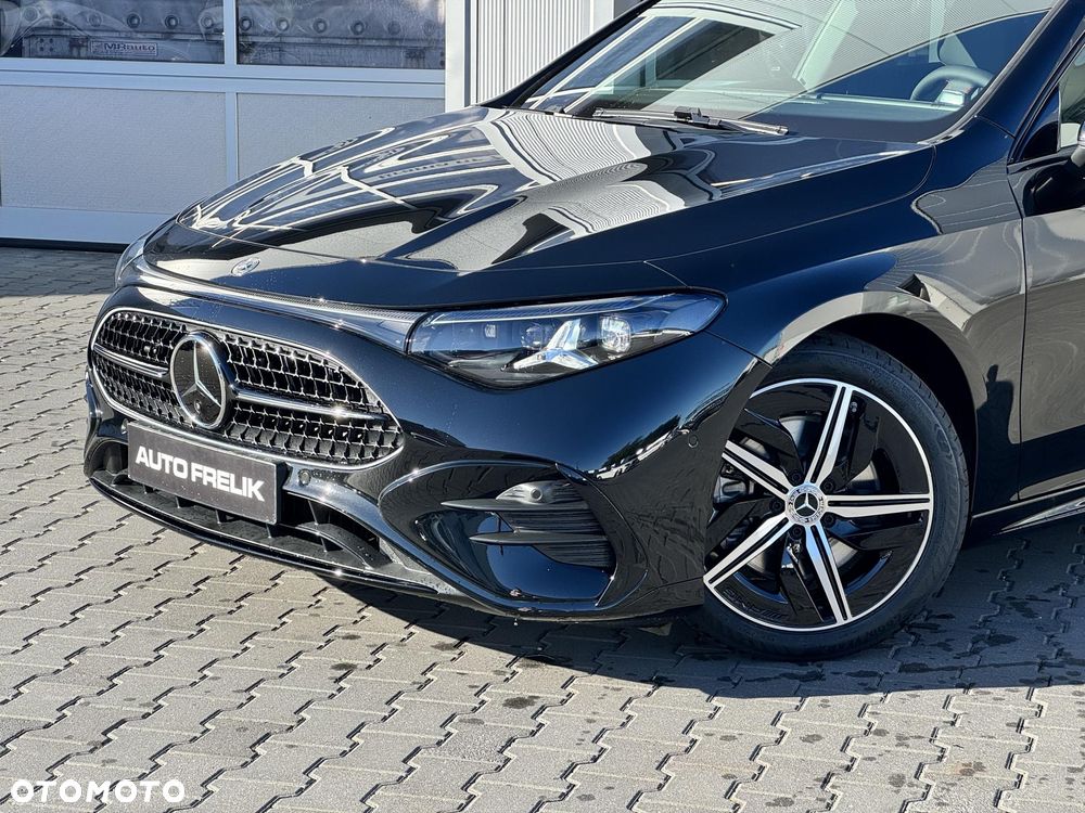 Mercedes-Benz CLA 200 mHEV 4-Matic 8G-DCT - 9