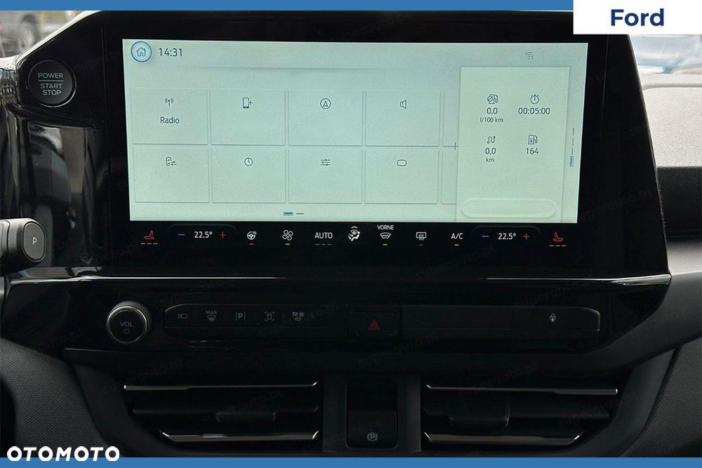 Ford Tourneo Custom - 11