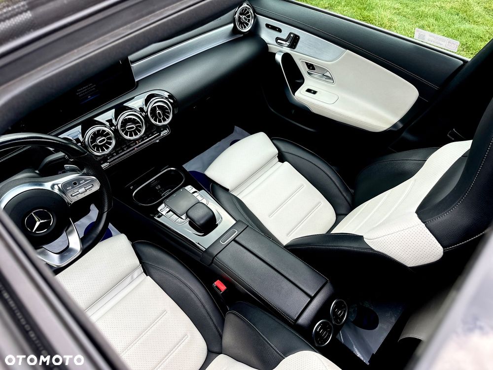 Mercedes-Benz CLA 250 4-Matic AMG Line 7G-DCT - 26