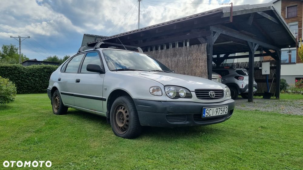 Toyota Corolla - 3
