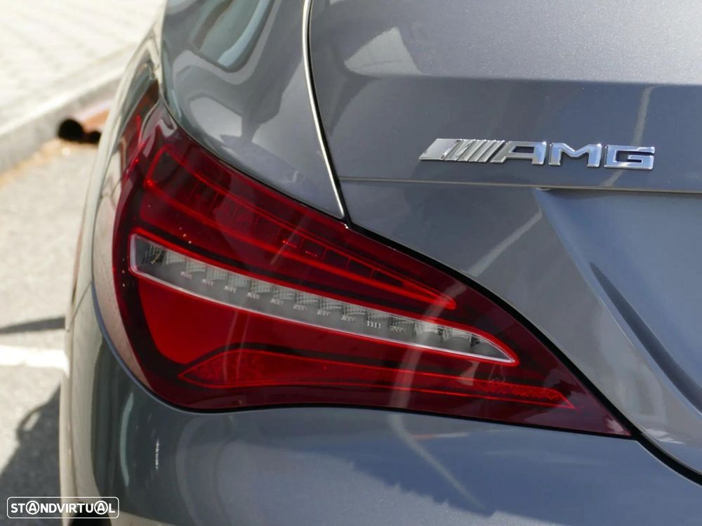 Mercedes-Benz CLA 45 AMG Shooting Brake 4-Matic - 13