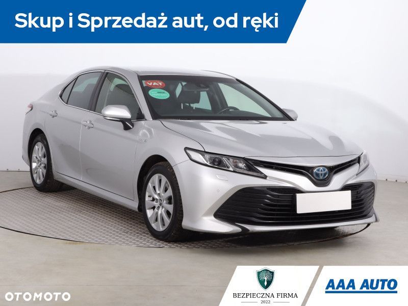 Toyota Camry - 2