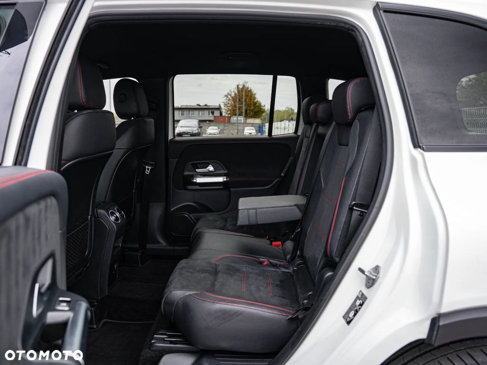 Mercedes-Benz GLB 200 7G-DCT Edition AMG Line - 29