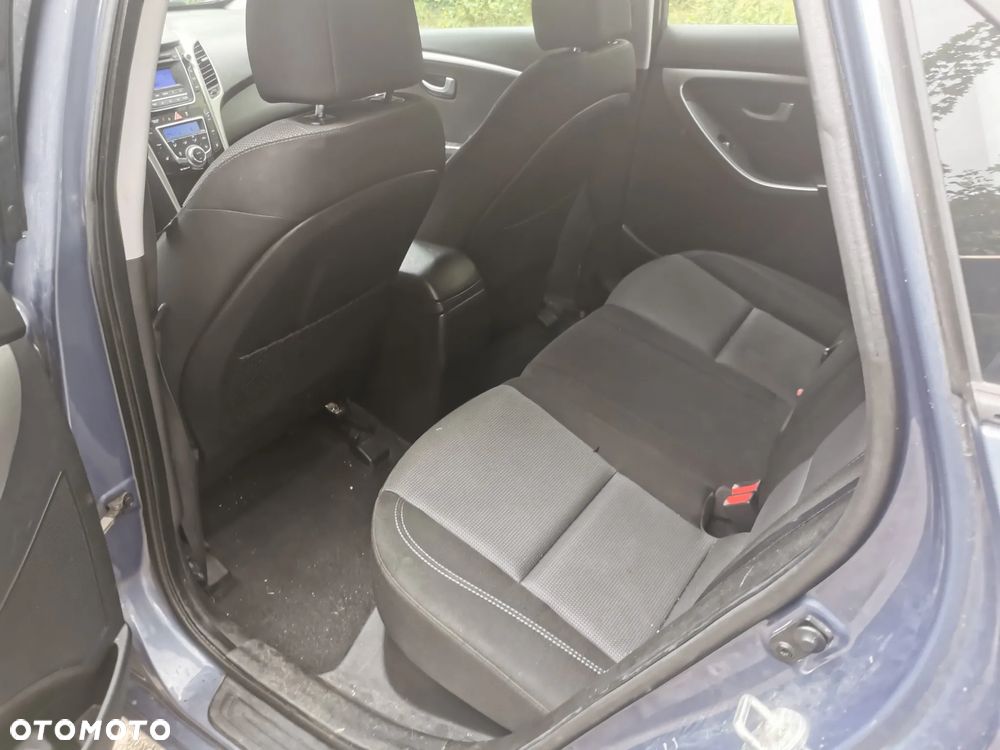 Hyundai i30 1.6 CRDi BlueDrive Classic + - 9